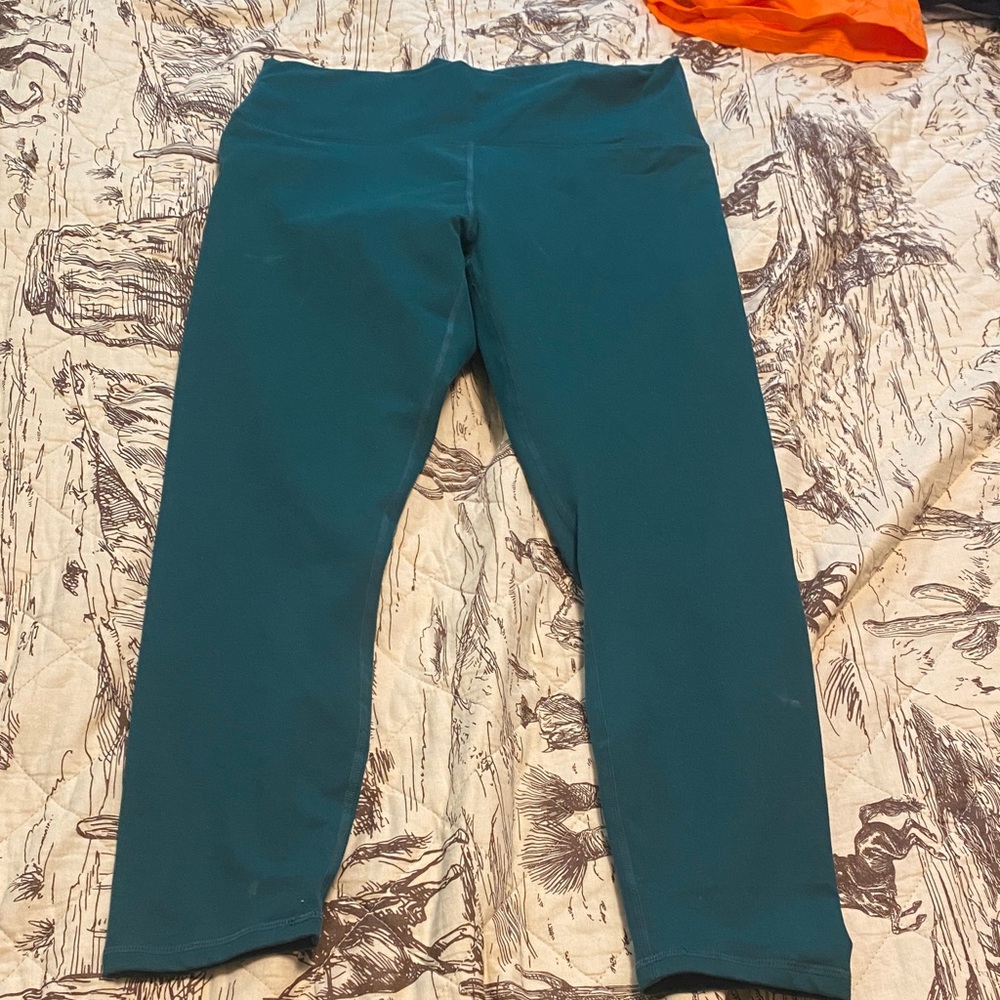 Fabletics Teal capris Leggings